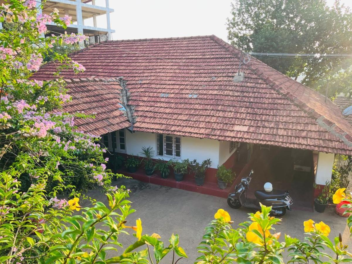 Coorg Daffodil Guesthouse Madikeri Bagian luar foto